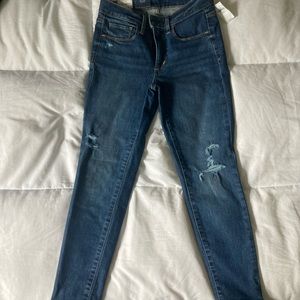 NWT Gap skinny jeans size 4P/27